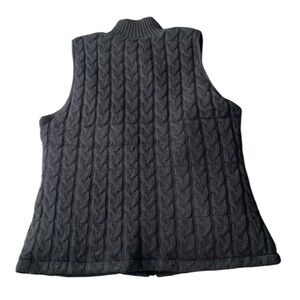 XL Modern supply sanctuary
Stylish Black reversible vest.